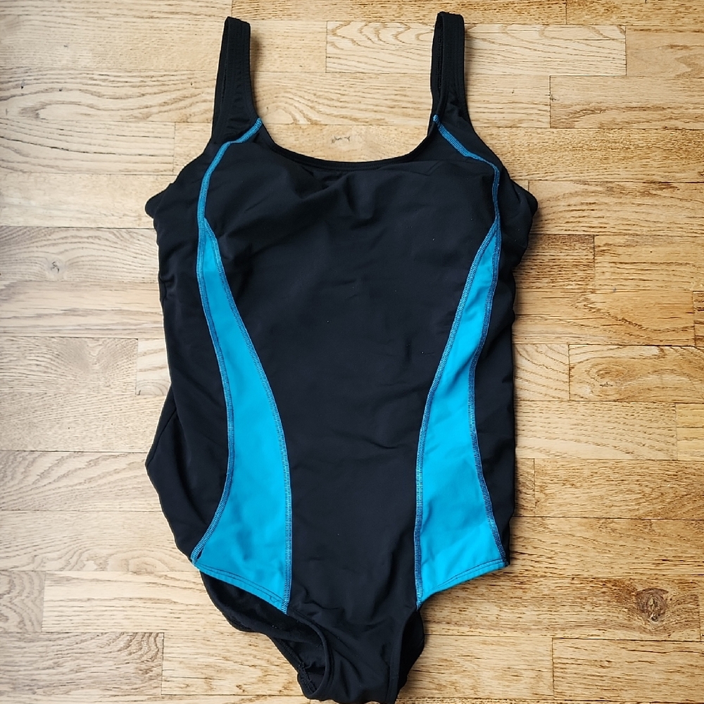(16)TYR Black Blue Women's One Piece Swimsuit Athletic Swim Beach Pool Vacation